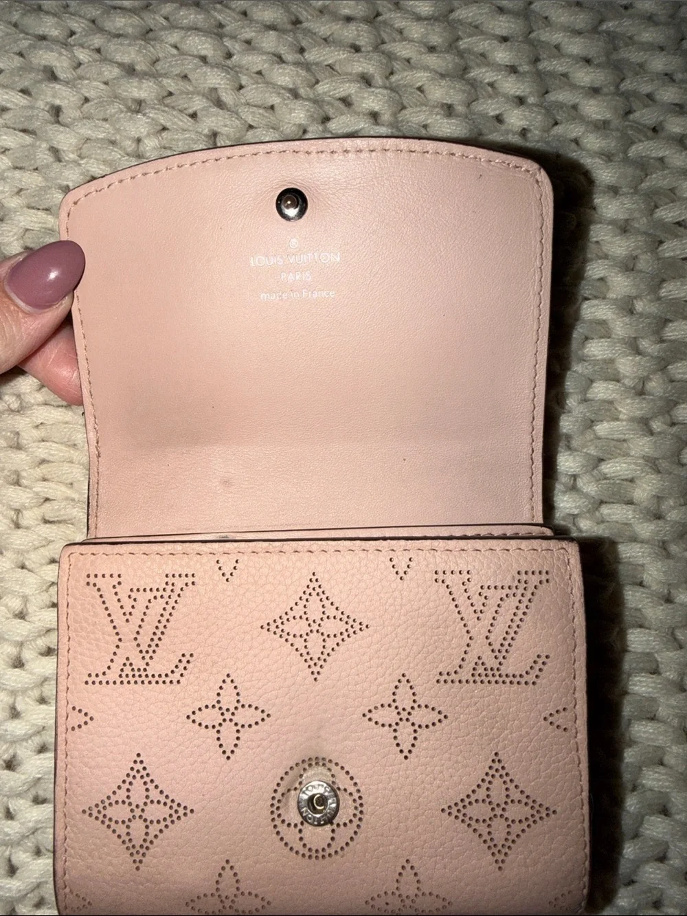 Louis Vuitton compact louis